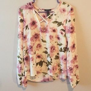 White Floral F21 top